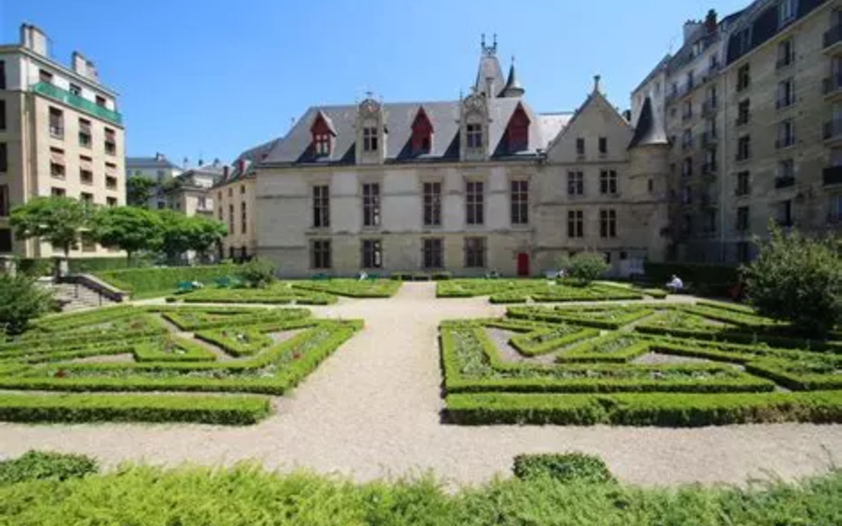 Promenade : Les jardins du Marais