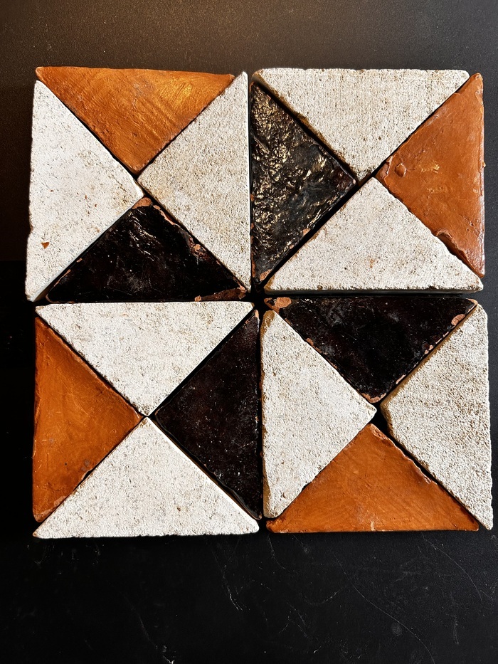 A vos carreaux ! Reconstituer les sols du Moyen Âge