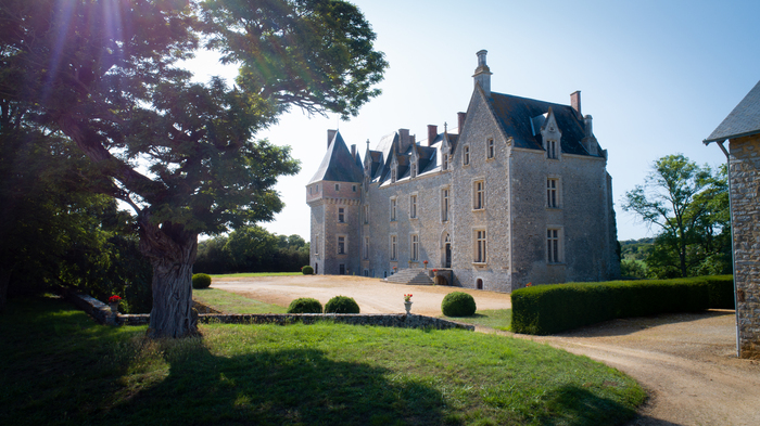 Visite du château de Varennes l'Enfant