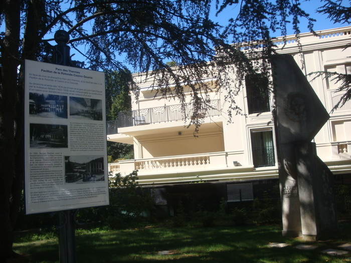 A la découverte du passé thermal de Charbonnières-les-Bains