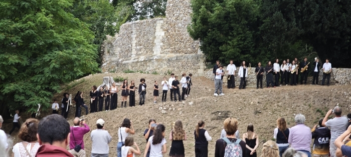 Visite guidée de la motte féodale d'Avrilly