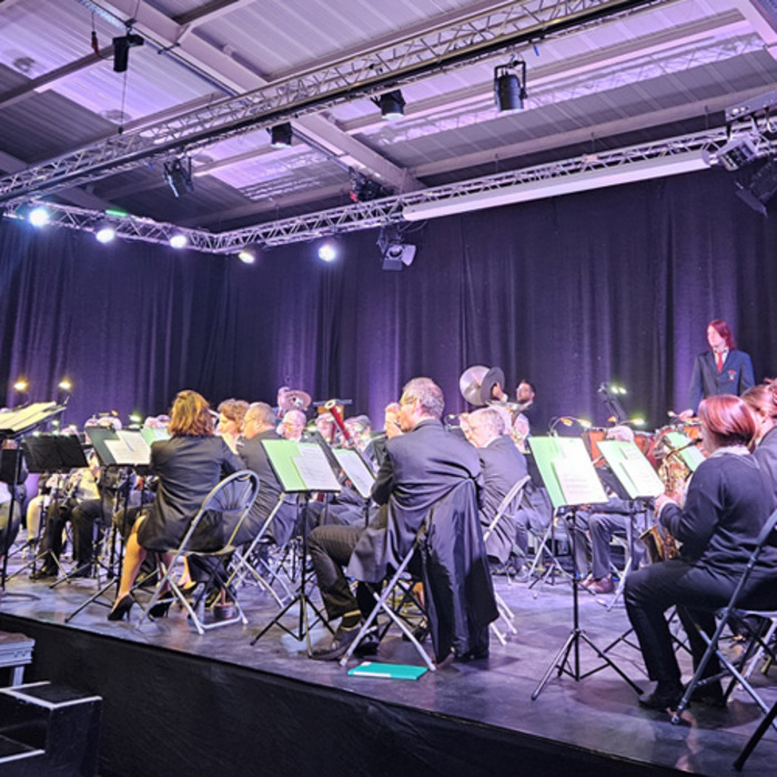 Concert cabaret - 80's versus 90's - par l'Harmonie du Blanc-Four