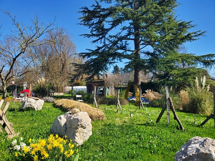Bienvenue au jardin du centre médico-psychologique Montjay