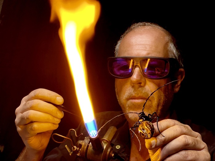 Visite d'atelier d'un fileur de verre