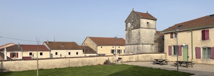 Visite d'une église et du cœur d'un village typique du patrimoine lorrain