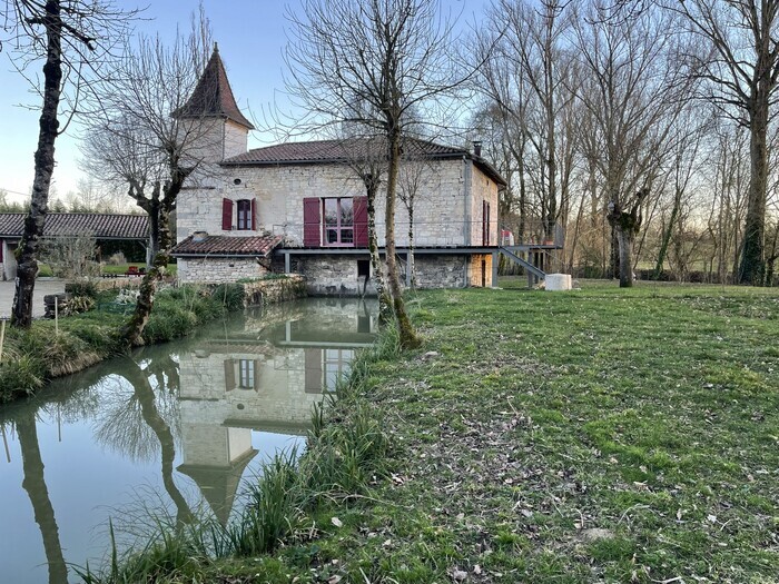 Découverte d'un moulin possédant une boulangerie