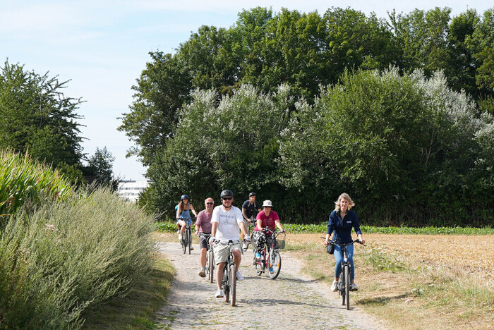 Échappées à vélo électrique - Douai de parcs en jardins