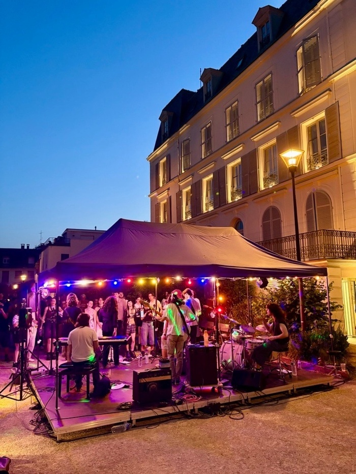Le Parvis du Val Fleury : lieu incontournable de la Jeunesse