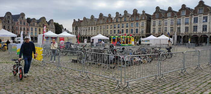 Broc à vélos et ateliers de réparation